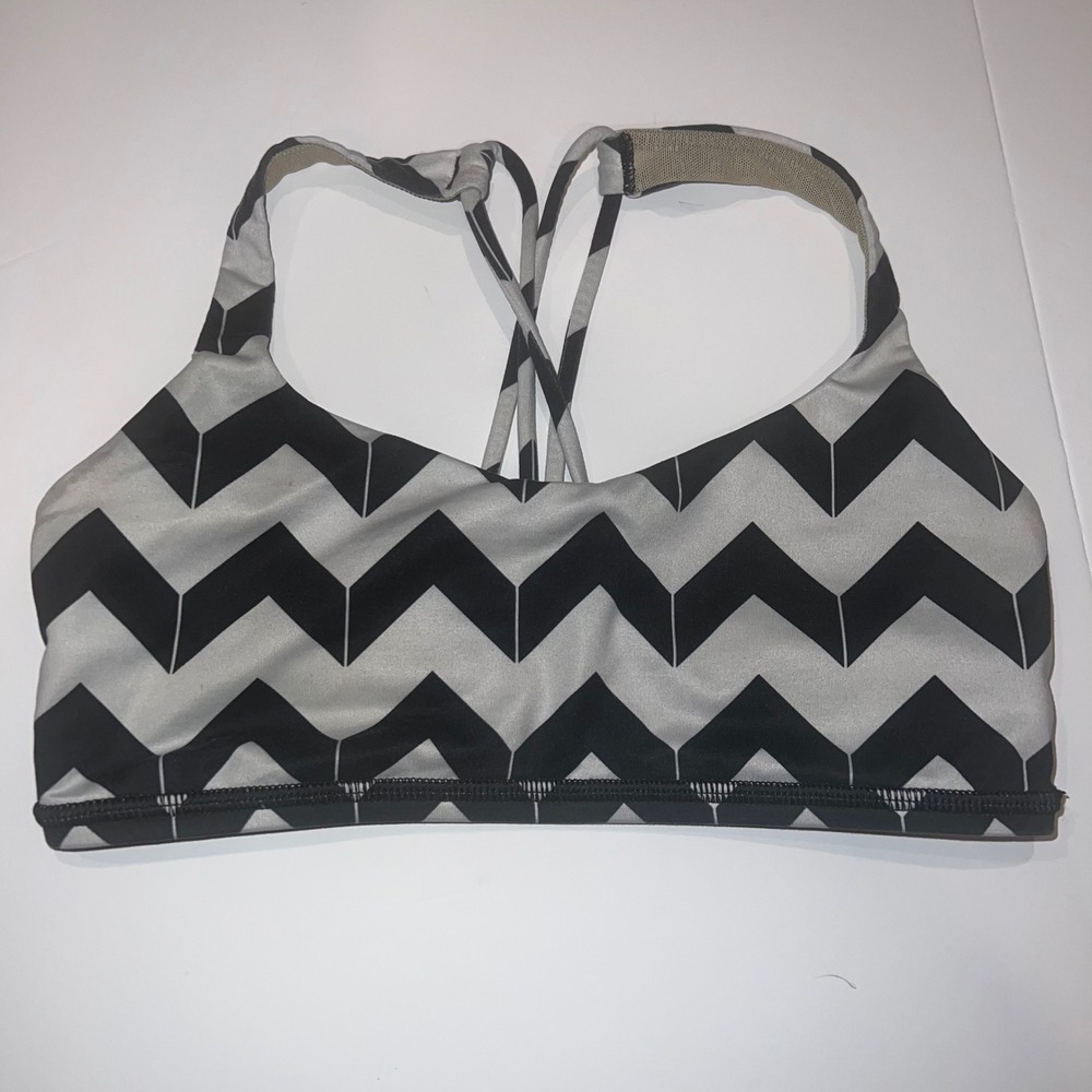 Lululemon Free To Be Bra Womens 4 Black White Chevron Strappy Back Sports Bra